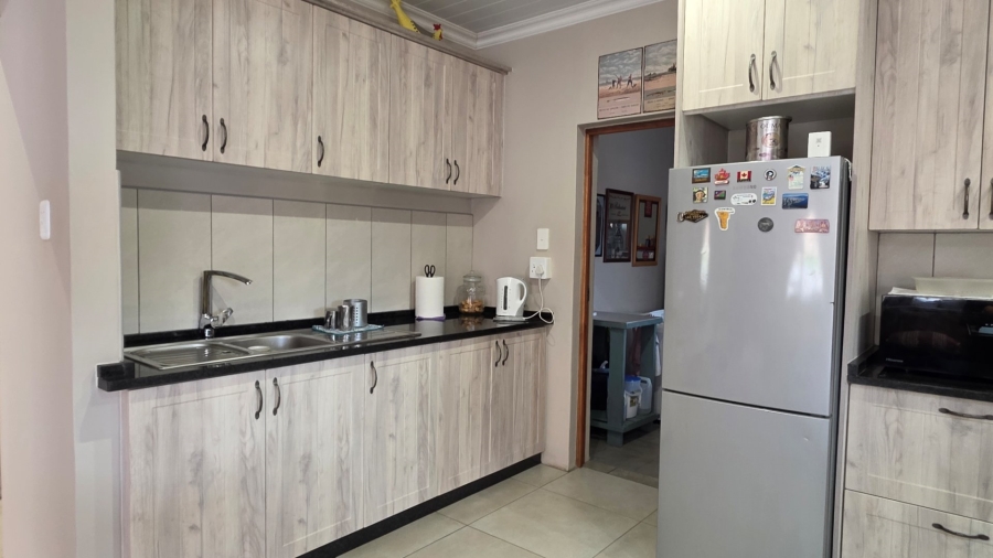 2 Bedroom Property for Sale in Dana Bay Western Cape